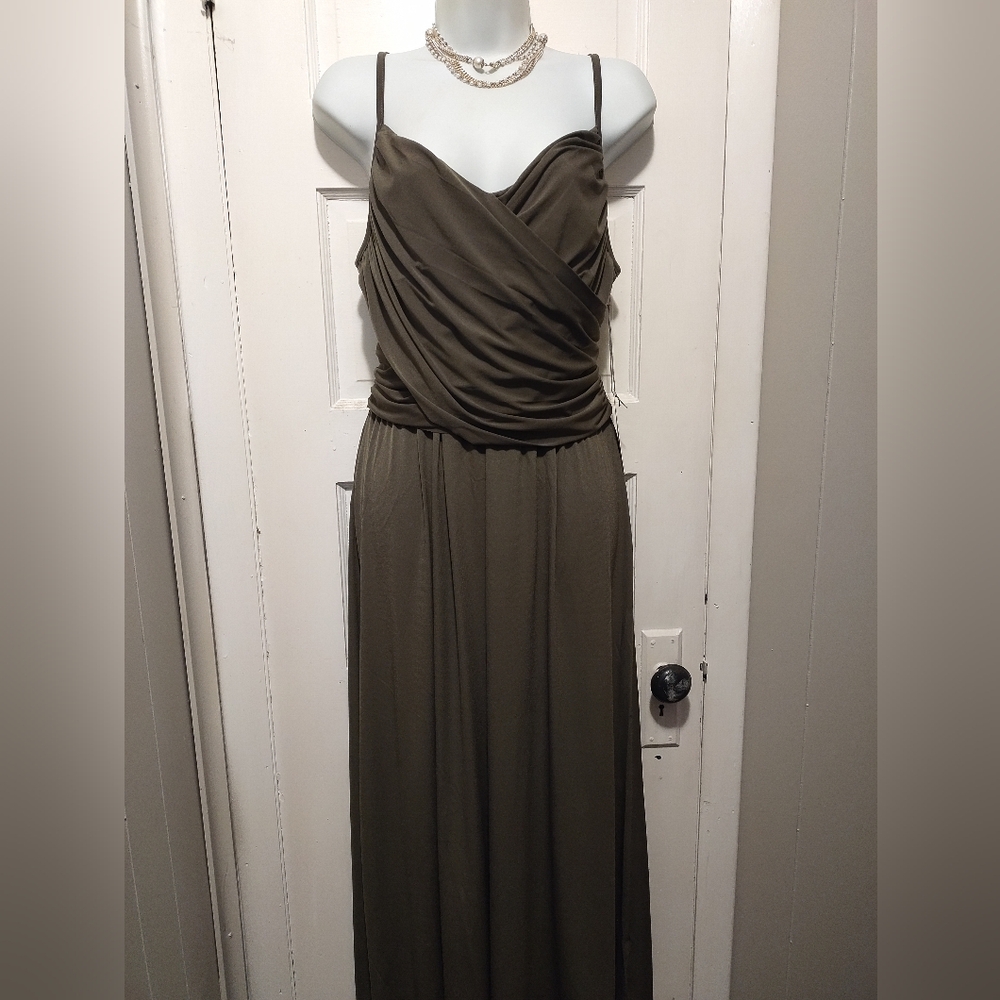 NWT❤️Jennifer Lopez Olive Green Ruched Halter Gown